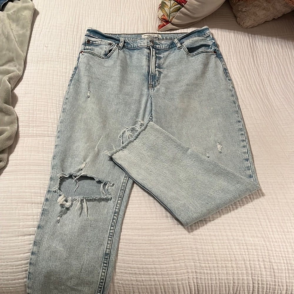A&F Skinny High Rise Jeans